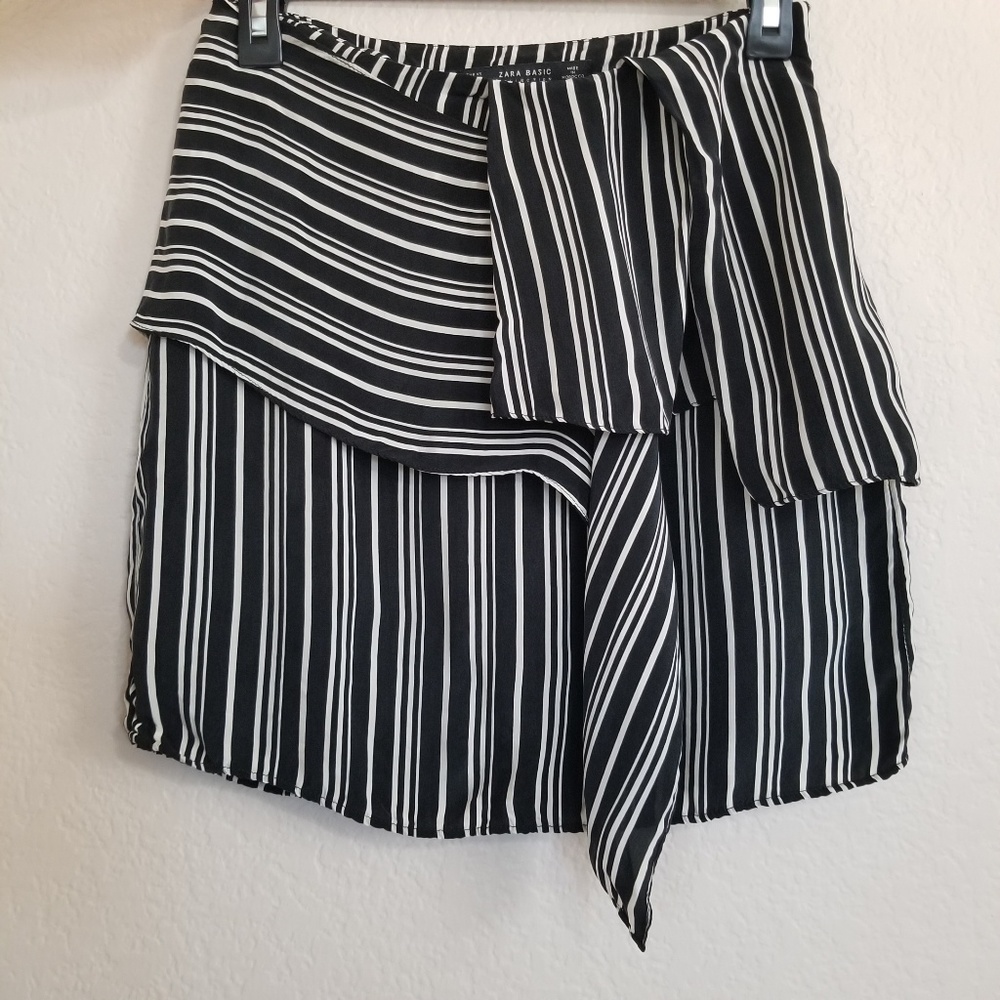 Zara Basic Stripe Mini Skirt Size XS